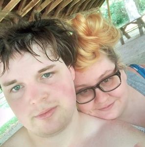 Meet your Posher, Kalinda austin